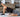 Image d'un homme qui fait un hip thrust au sol sur une jambe.